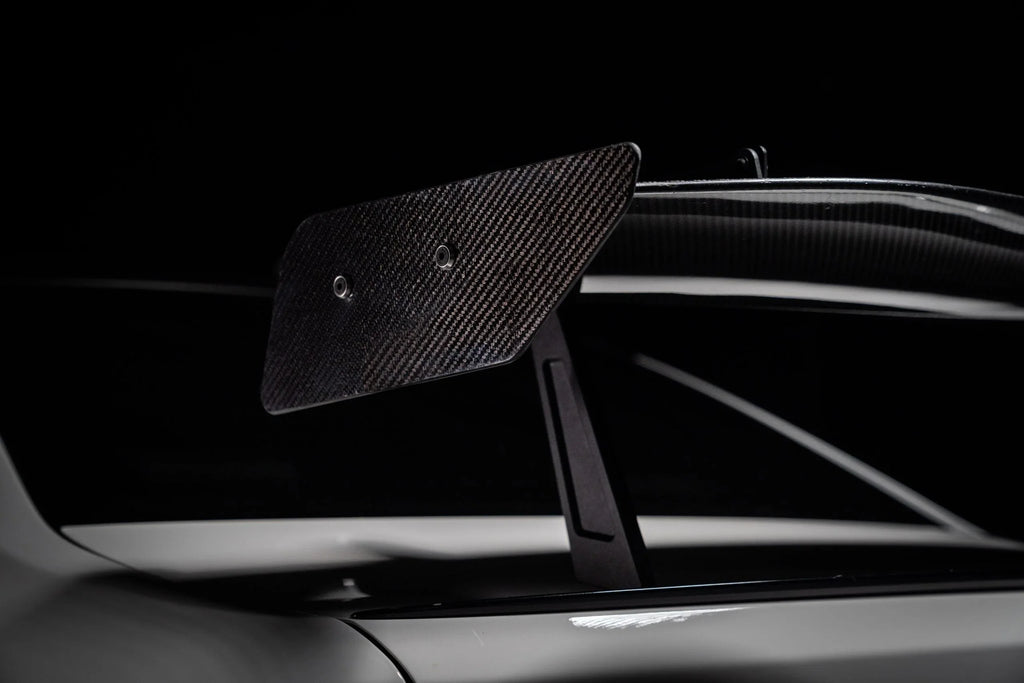 Speed Engineering - Swan Neck Wing Heckflügel für BMW M2 F87 / M2 Competition / CS F87 - mit TÜV - 14060 - Akrapovic Auspuffanlage