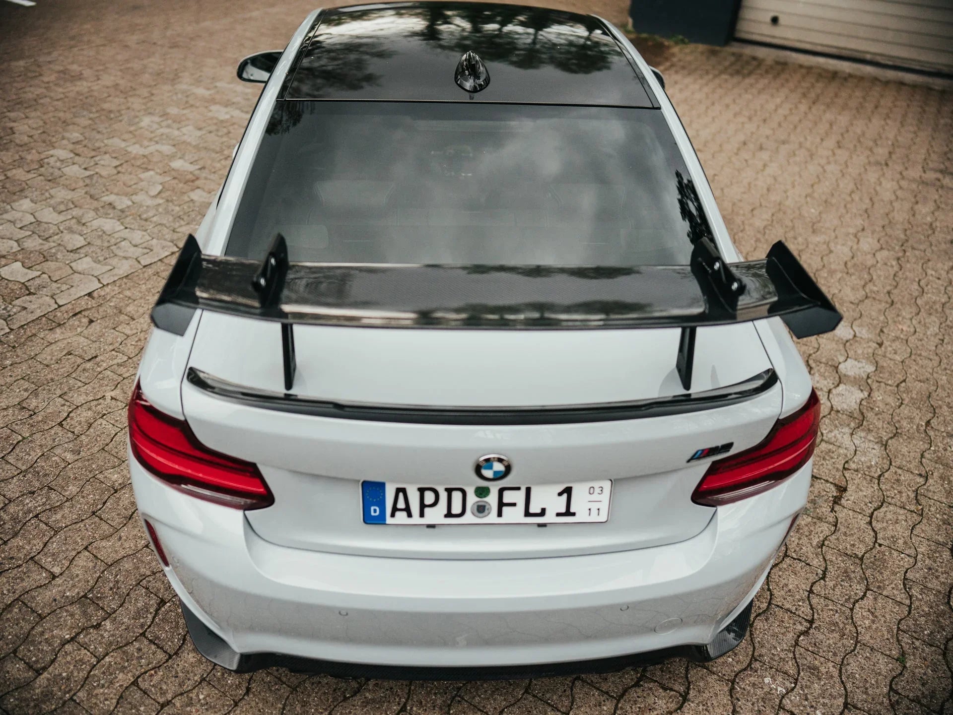 Speed Engineering - Swan Neck Wing Heckflügel für BMW M2 F87 / M2 Competition / CS F87 - mit TÜV - 14060 - Akrapovic Auspuffanlage