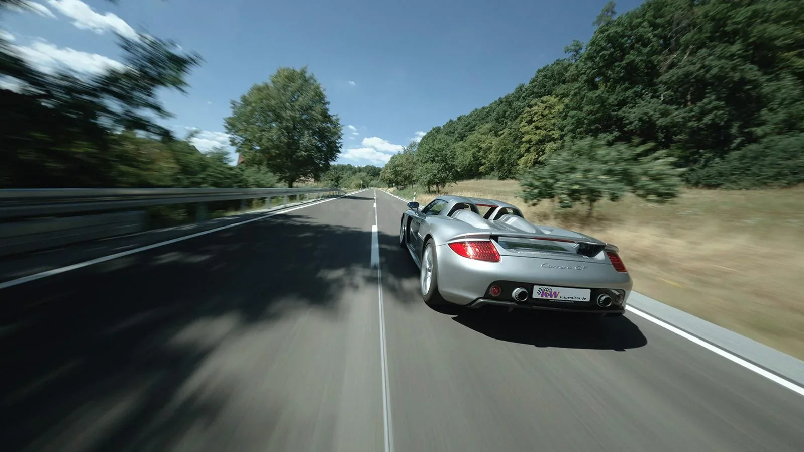 KW Gewindefahrwerk V5 für Porsche Carrera GT 980 - 30971027/30971427 - Akrapovic Auspuffanlage