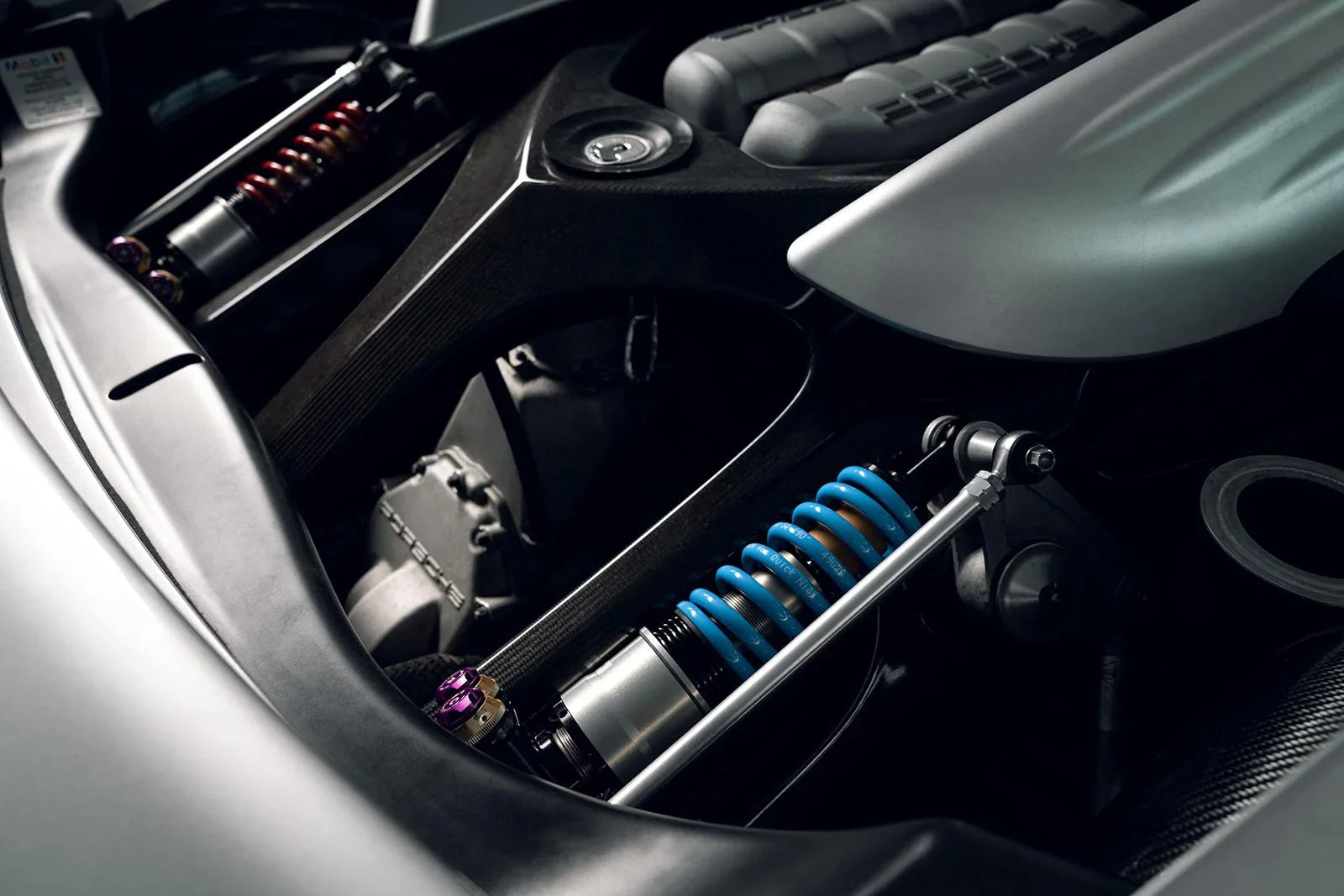 KW Gewindefahrwerk V5 für Porsche Carrera GT 980 - 30971027/30971427 - Akrapovic Auspuffanlage