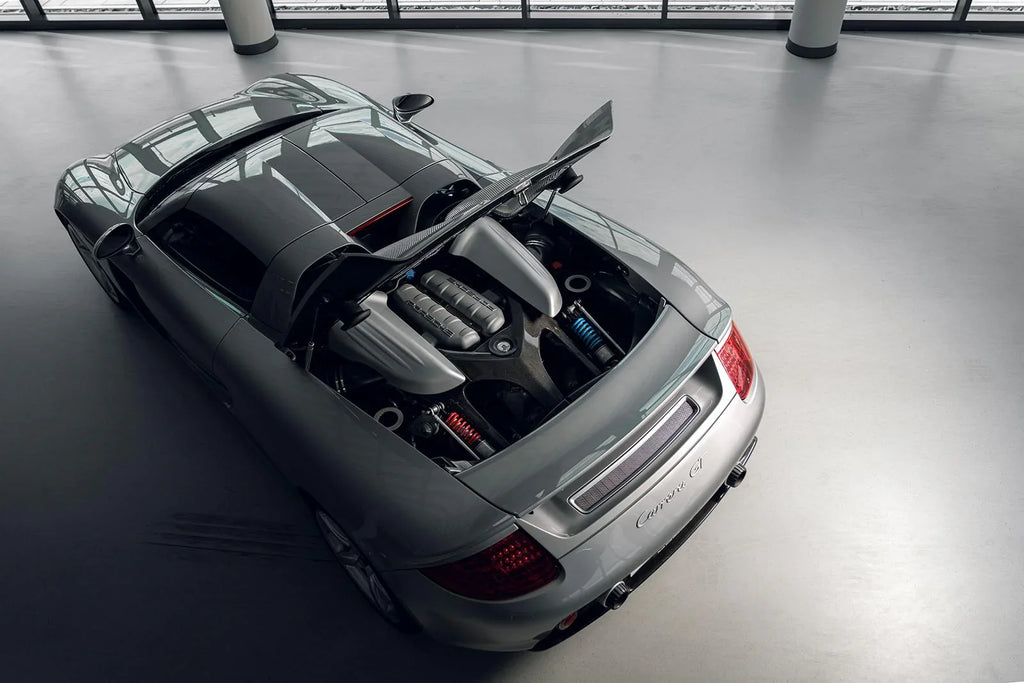KW Gewindefahrwerk V5 für Porsche Carrera GT 980 - 30971027/30971427 - Akrapovic Auspuffanlage
