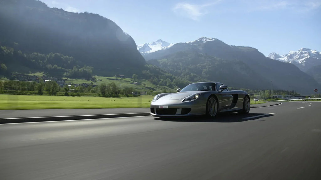 KW Gewindefahrwerk V5 für Porsche Carrera GT 980 - 30971027/30971427 - Akrapovic Auspuffanlage