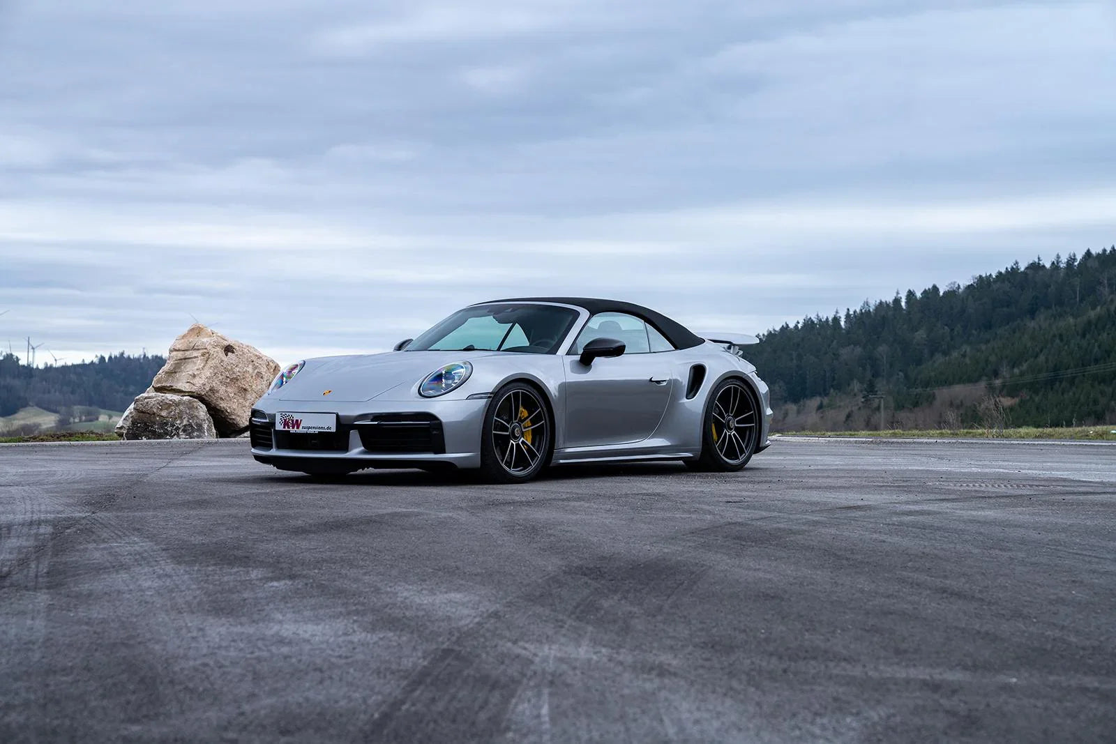 KW Gewindefahrwerk V4 für Porsche 992 Turbo / Turbo S - 3A771090 - Akrapovic Auspuffanlage