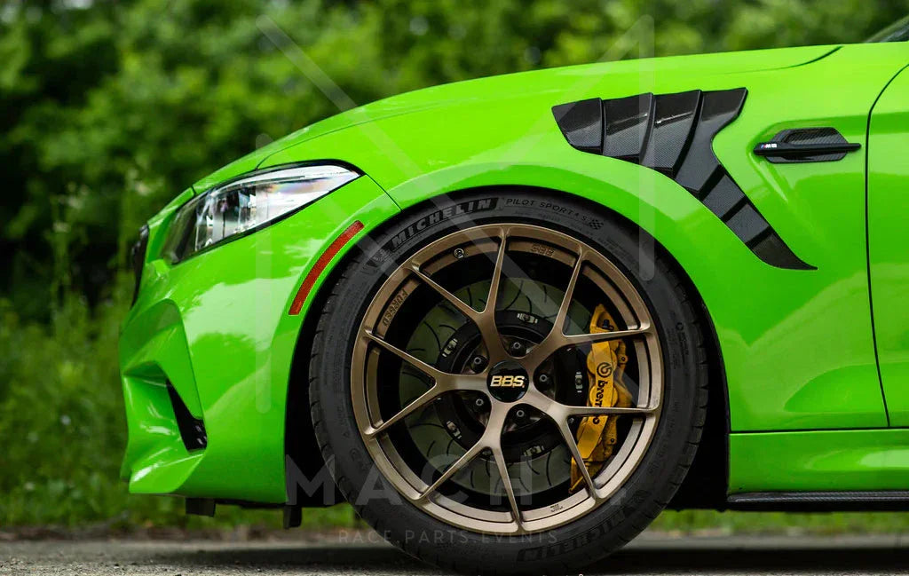 Alpha-N Carbon Kotflügel mit Lüftungsöffnungen Set / Carbon Vented Front Fender Set für BMW M2 F87 / M2 Competition F87 / M2 CS F87 - AN-0521 - Akrapovic Auspuffanlage