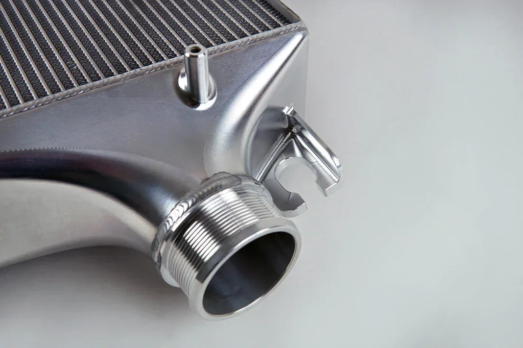 CSF Upgrade Ladeluftkühler für Porsche 992 Turbo / Turbo S - 8188 - Akrapovic Auspuffanlage