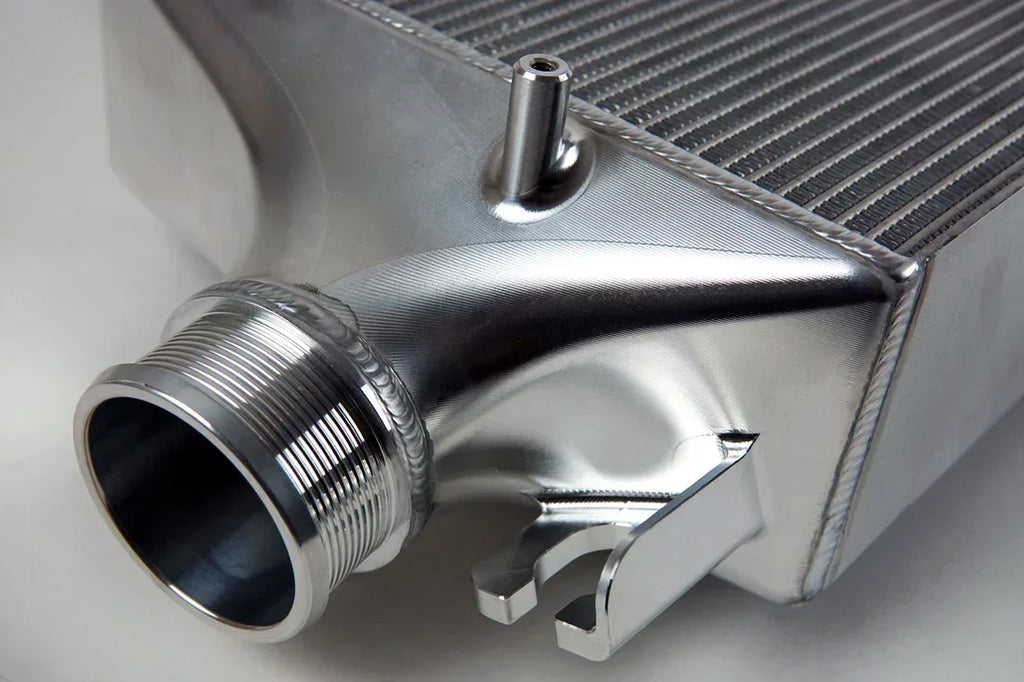CSF Upgrade Ladeluftkühler für Porsche 992 Turbo / Turbo S - 8188 - Akrapovic Auspuffanlage