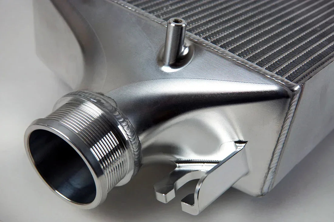 CSF Upgrade Ladeluftkühler für Porsche 992 Turbo / Turbo S - 8188 - Akrapovic Auspuffanlage