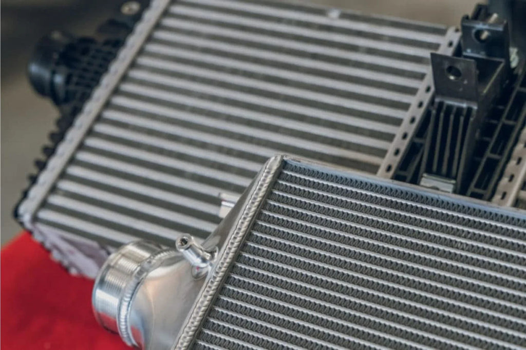 CSF Upgrade Ladeluftkühler für Porsche 992 Turbo / Turbo S - 8188 - Akrapovic Auspuffanlage