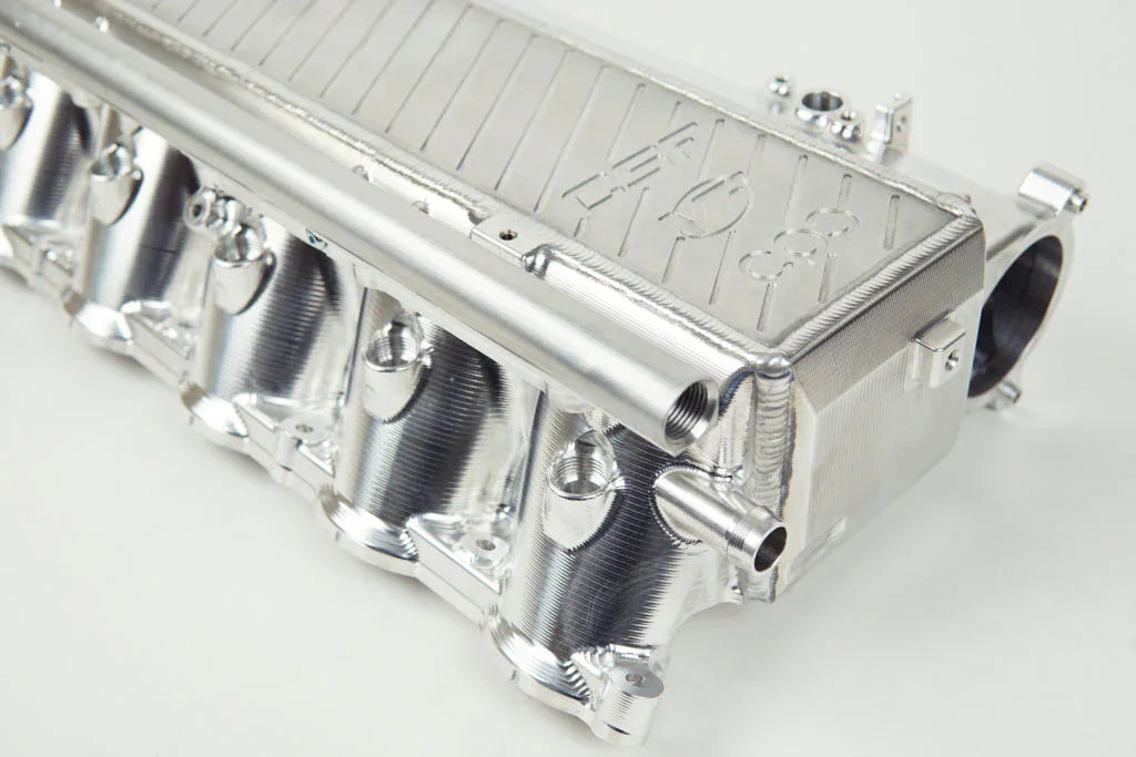 CSF Wasser-Ladeluftkühler für BMW B58 M340i/M440i G20/G21/G22/G23 G2x - 8200/8200C - Akrapovic Auspuffanlage