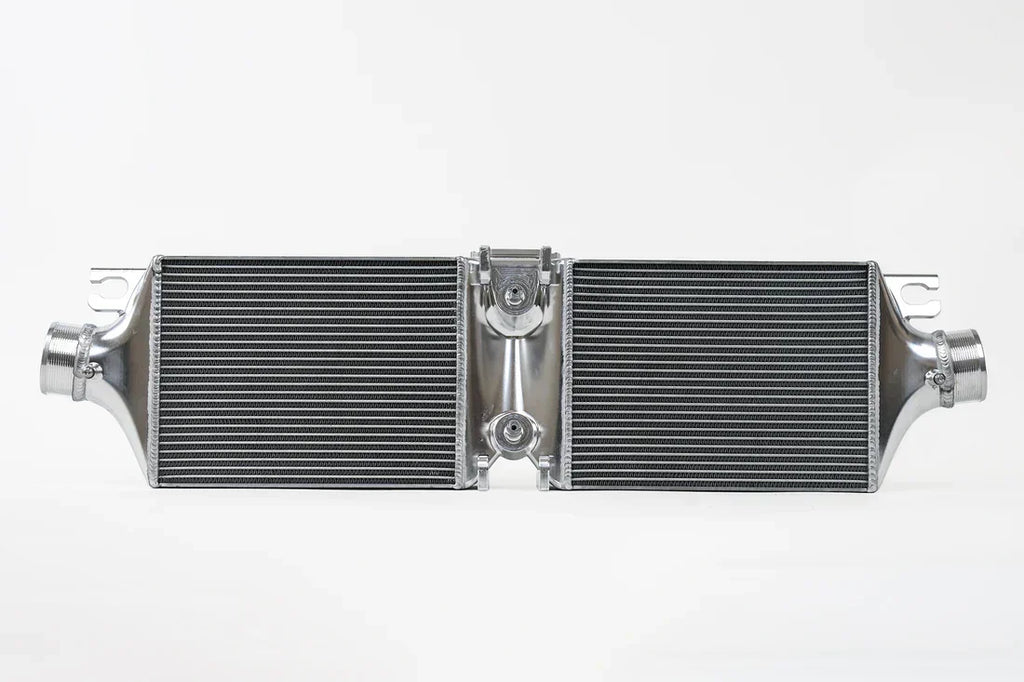 CSF Upgrade Ladeluftkühler für Porsche 992 Carrera / S / 4 / GTS - 8217 - Akrapovic Auspuffanlage