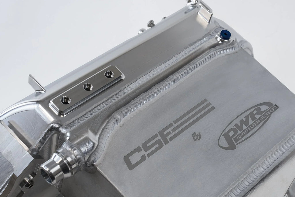 CSF Ladeluftkühler - Manifold für BMW S58 M2 G87 - 8233/8233B/8233C - Akrapovic Auspuffanlage