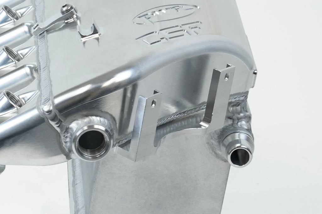 CSF Ladeluftkühler - Manifold für BMW S58 M3/M4 G80/G81/G82/G83 G8x - 8233/8233B/8233C - Akrapovic Auspuffanlage