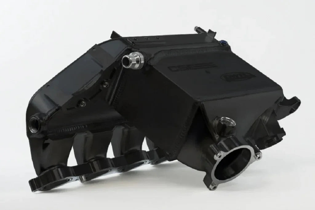 CSF Ladeluftkühler - Manifold für BMW S58 M3/M4 G80/G81/G82/G83 G8x - 8233/8233B/8233C - Akrapovic Auspuffanlage