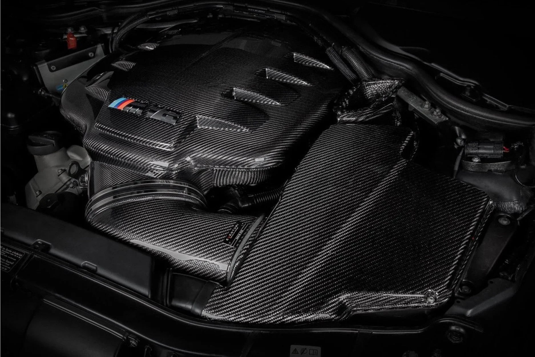 Eventuri Carbon Luftsammler Plenum für BMW M3 E90/E92/E93 - Akrapovic Auspuffanlage