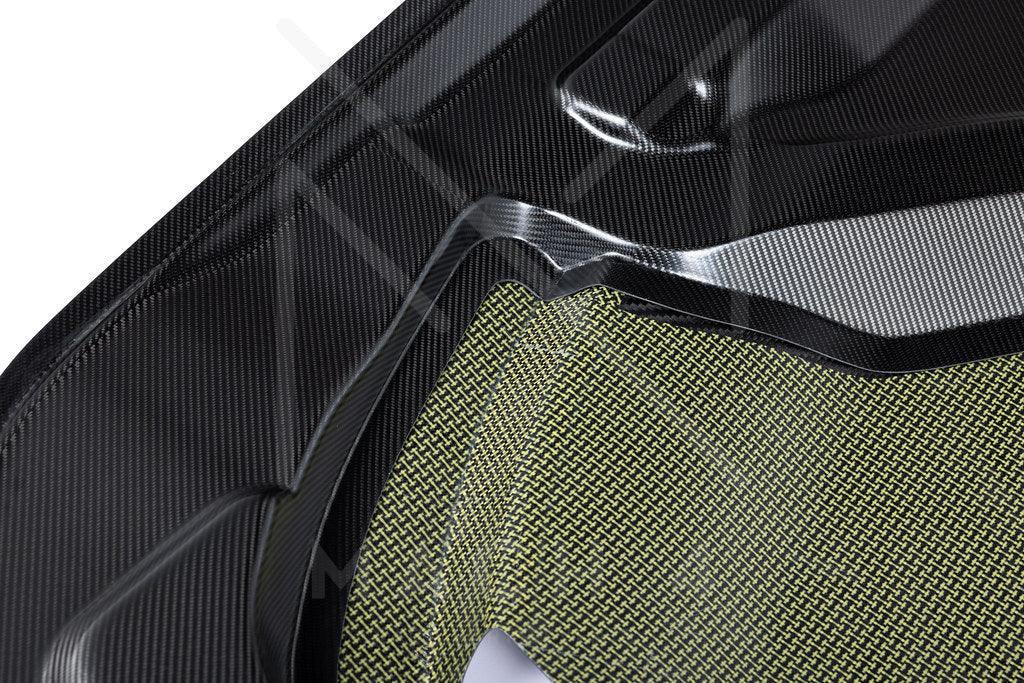 Alpha-N Carbon Motorhaube mit Einsatz / Hood with Vent für BMW M2 G87 - AN-0301 / AN-0316 - Akrapovic Auspuffanlage