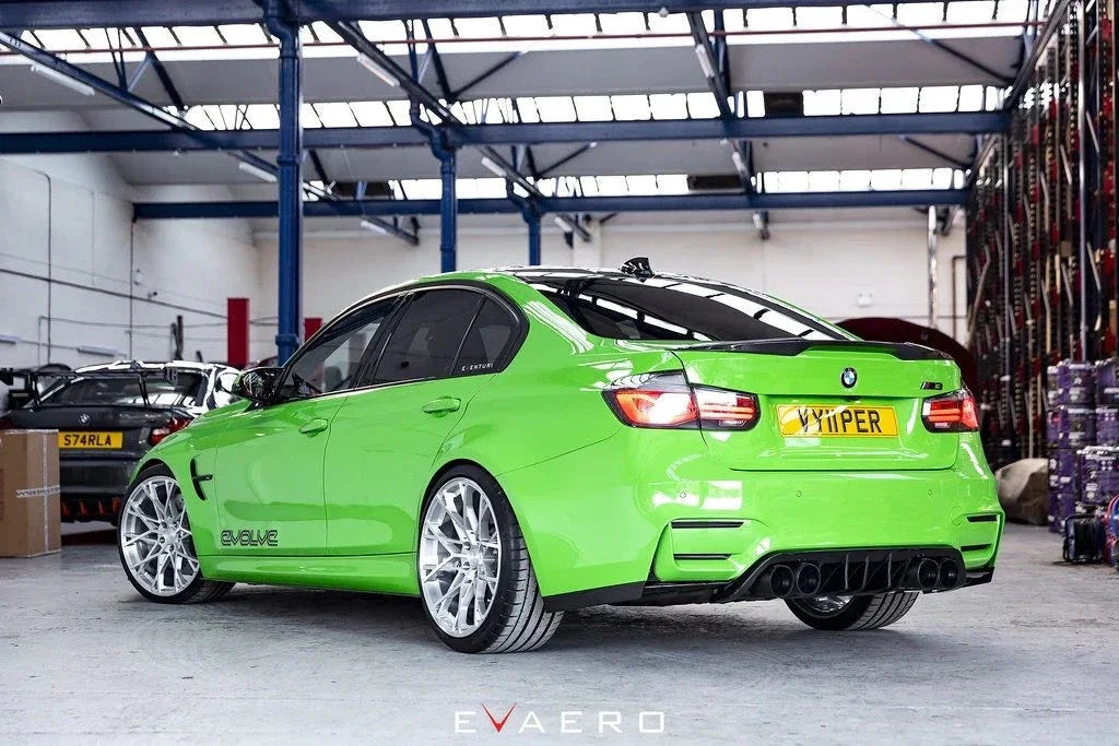 Evaero Eventuri Carbon Aero Kit für BMW M3/M4 F80/F82 - Akrapovic Auspuffanlage