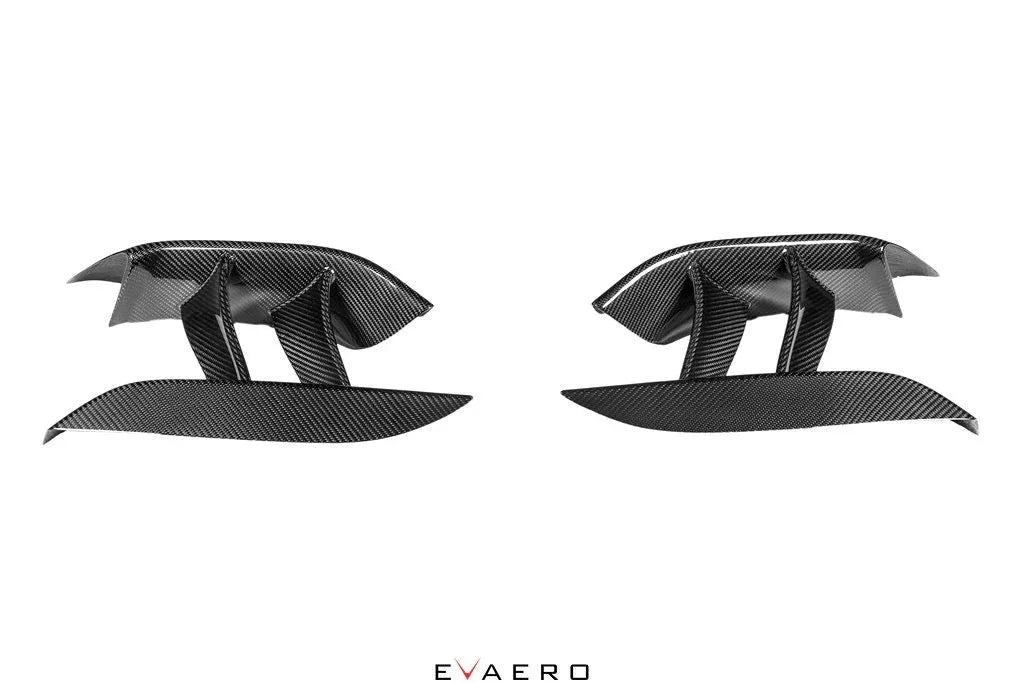 Evaero Eventuri Carbon Aero Kit für BMW M3/M4 F80/F82 - Akrapovic Auspuffanlage