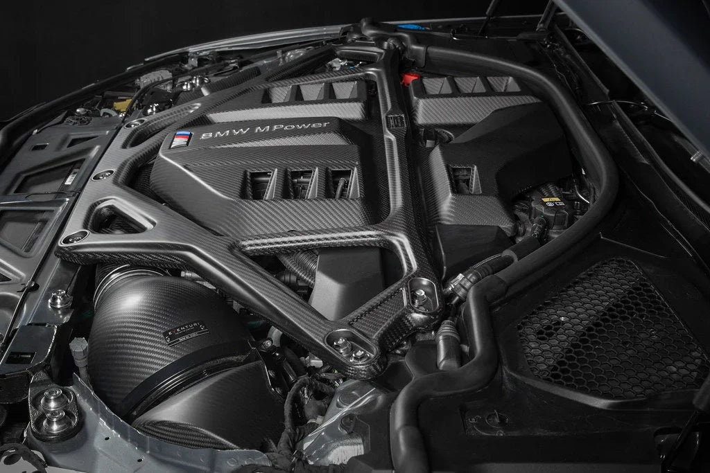 Eventuri Carbon Domstrebe / Carbon Strut Brace für BMW M3 G80/G81 & M4 G82/G83 S58 Motor - Akrapovic Auspuffanlage