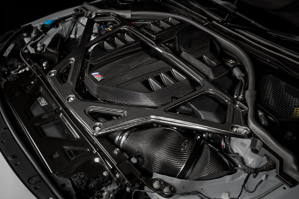 Eventuri Carbon Domstrebe / Carbon Strut Brace für BMW M2 G87 S58 Motor - Akrapovic Auspuffanlage