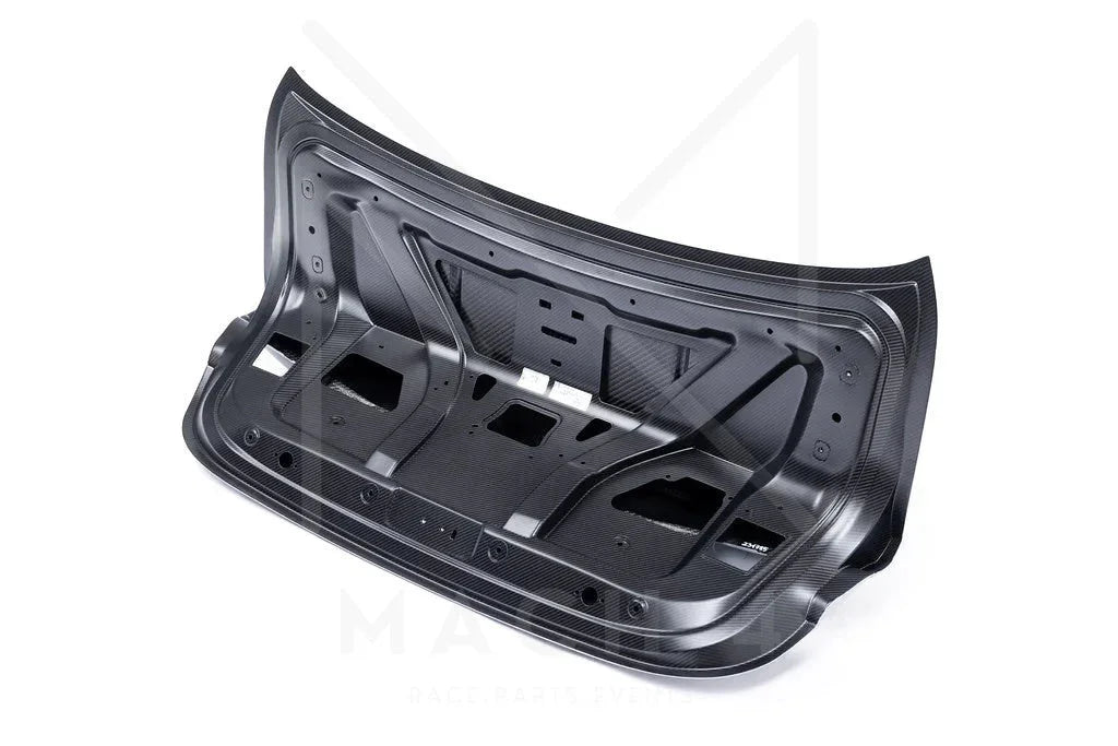 Karbonius Carbon Heckklappe Heckdeckel / Trunk CSL-Style für BMW M4 G82 G8x - G82TR01 - Akrapovic Auspuffanlage
