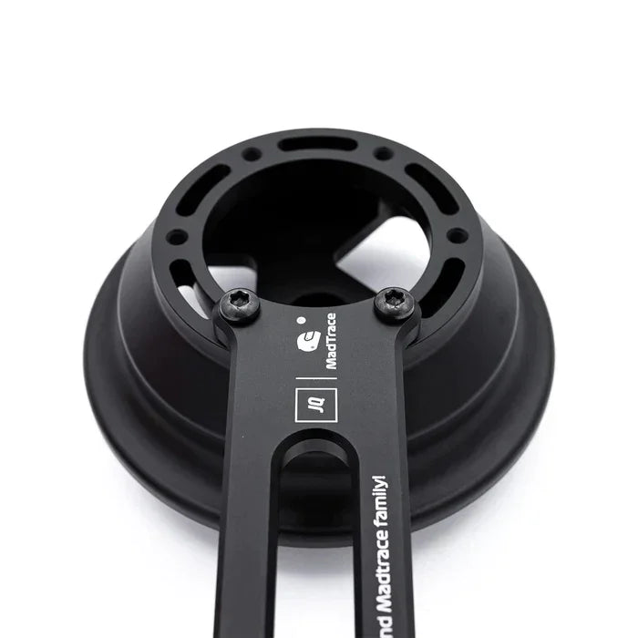 JQ Werks MADTRACE® BMW F Series Racing Steering Wheel System / Motorsport Lenkrad Alcantara für BMW M3 F80 / M4 F82/F83 - Akrapovic Auspuffanlage