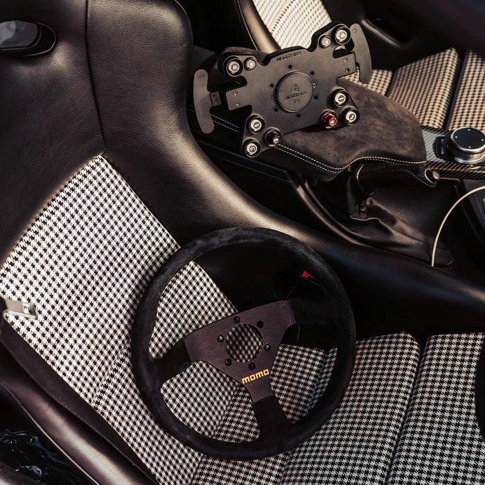 JQ Werks MADTRACE® BMW F Series Racing Steering Wheel System / Motorsport Lenkrad Alcantara für BMW M2 F87 / M2 Competition F87 / M2 CS F87 - Akrapovic Auspuffanlage