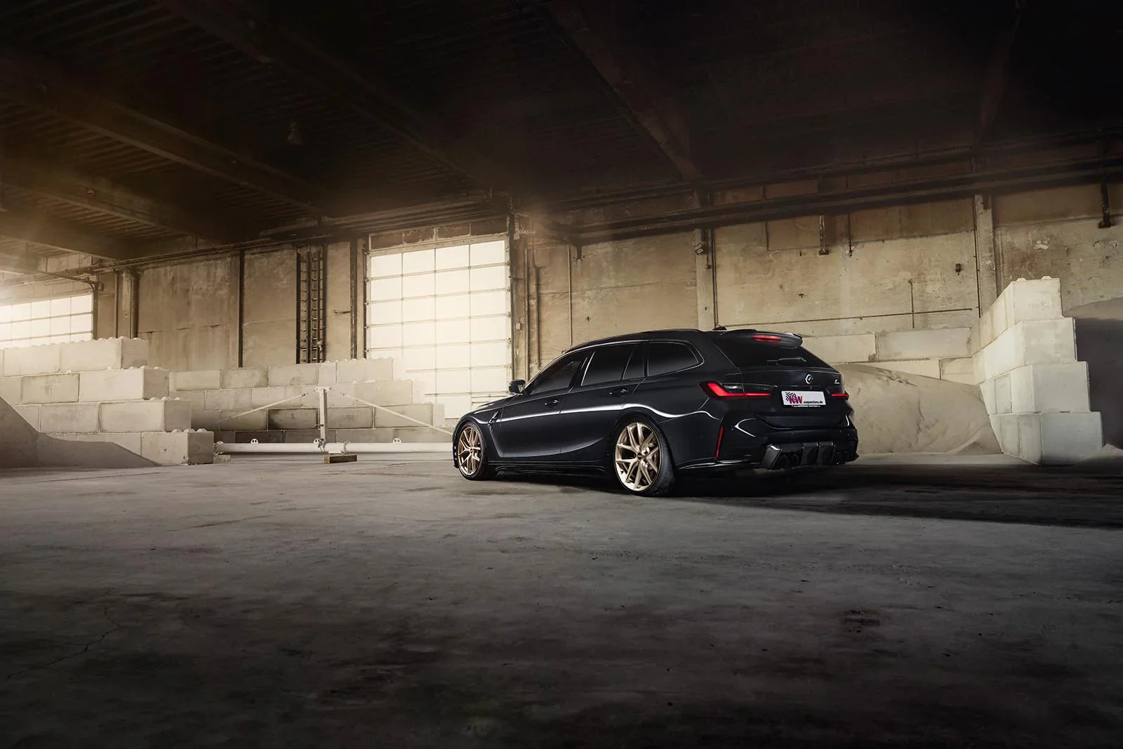 KW Gewindefahrwerk V3 für BMW M3 G81 Touring xDrive / M4 G83 Cabriolet xDrive - 352200ER - Akrapovic Auspuffanlage