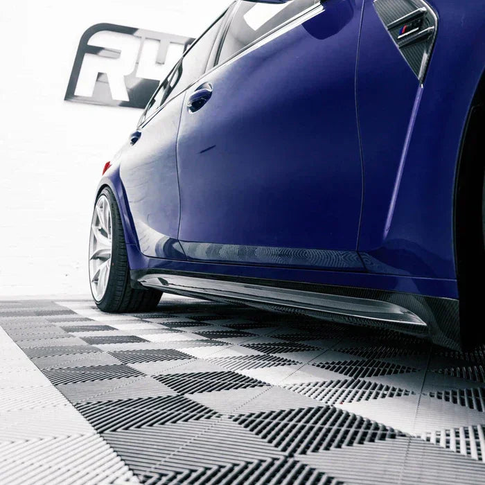 R44/MHC+ Carbon OEM-Style Seitenschweller Side Skirts für BMW M3 G80/G81 - Akrapovic Auspuffanlage