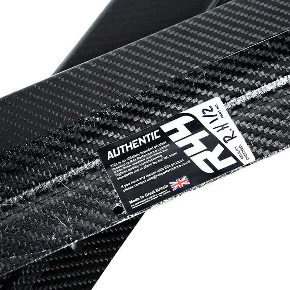 R44/MHC+ Carbon SK1 Seitenschweller / Side Skirts für BMW M3 G80/G81 / M4 G82/G83 - Akrapovic Auspuffanlage