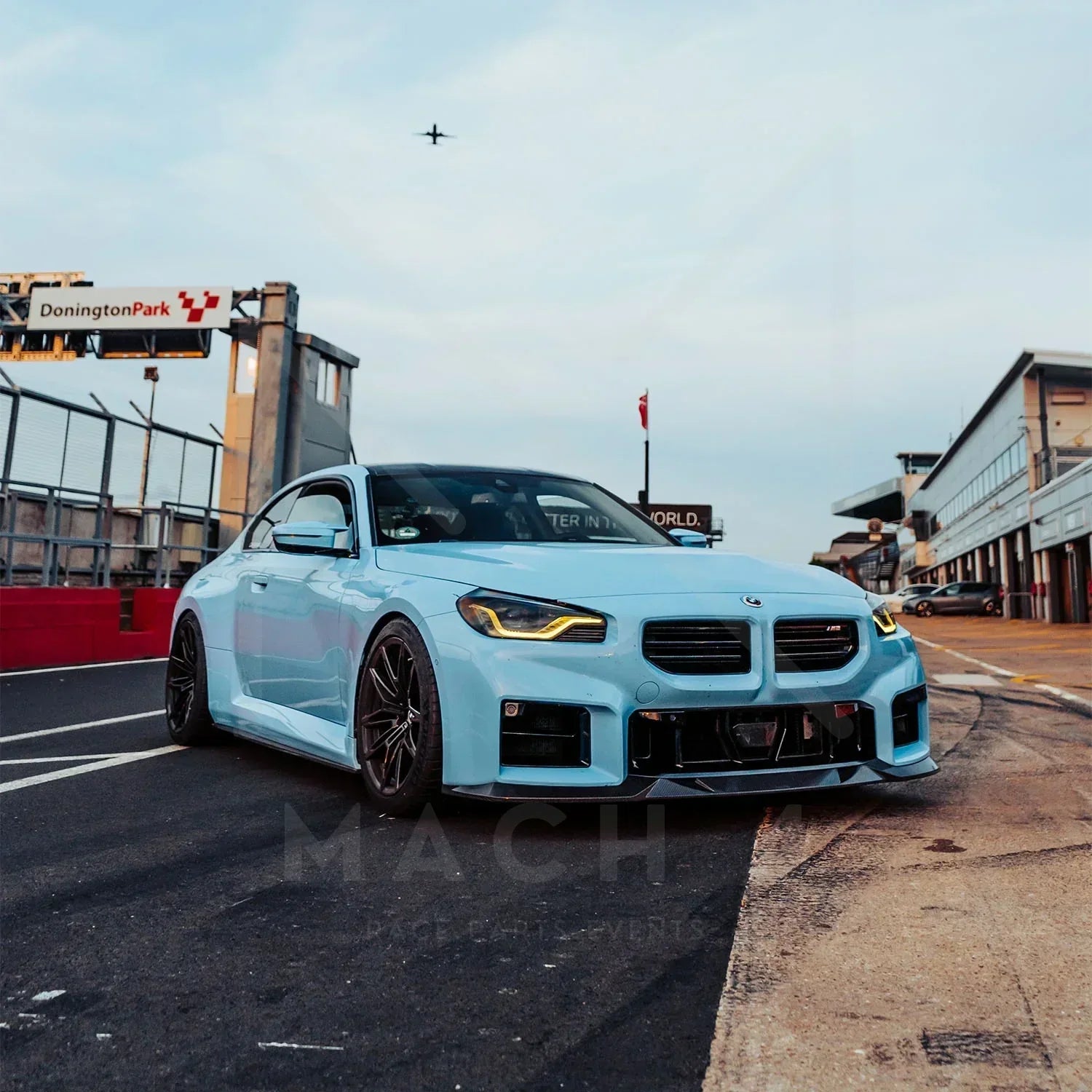R44/MHC Edition 1 Carbon Front Splitter / Frontlippe für BMW M2 G87 - Akrapovic Auspuffanlage